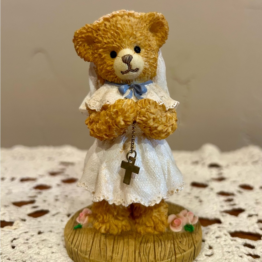 Carlton Cards Bainbridge Bears-Marla-Tan and White Decor Bear
